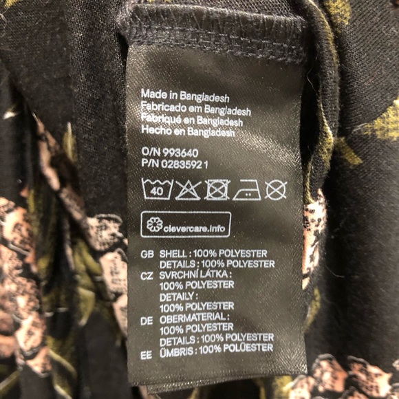 H & M pineapple tank - Picture 4 of 4